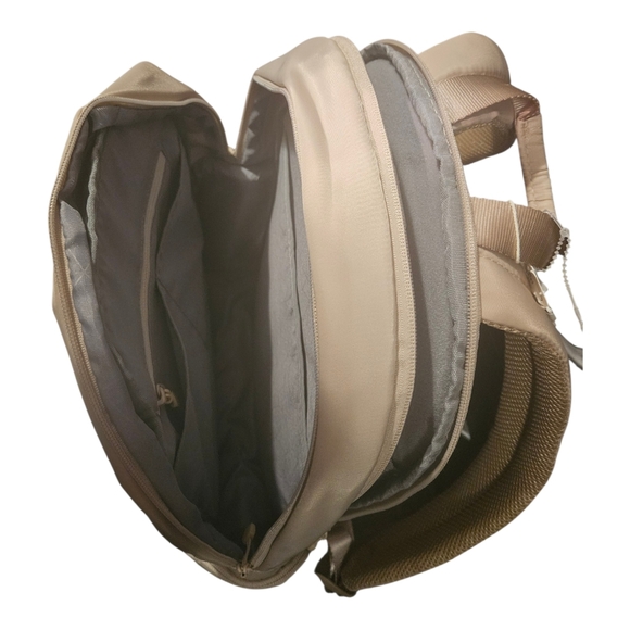 Travelers Backpack. - Picture 3 of 7